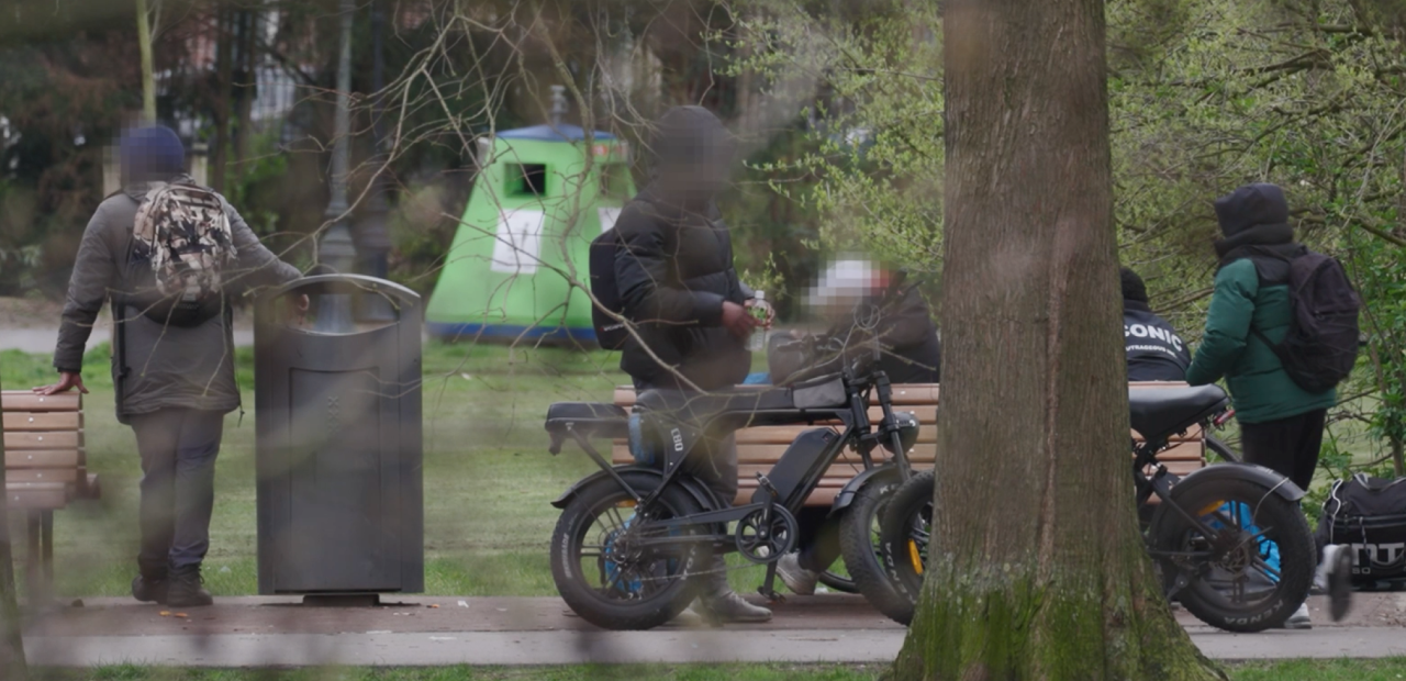 In het Oosterpark in Amsterdam wordt regelmatig crack verhandeld en gebruikt