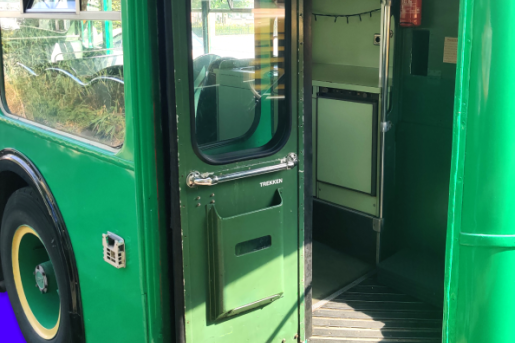 Pop-up bus