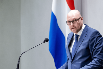 René Claassen van PVV stelt Kamervragen na het zorgcowboys onderzoek