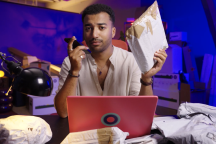 Benji Heerschop in de aflevering over verloren pakketten