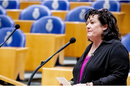 Caroline van der Plas