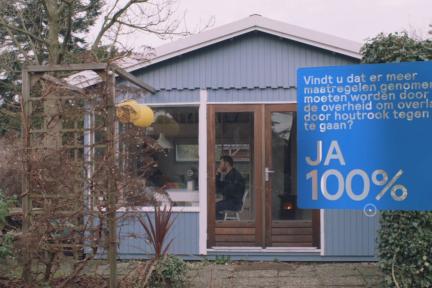 Mensen die overlast ervaren door houtrook worden dan ook onvoldoende beschermd, blijkt uit een enquête onder 25 GGD'en /