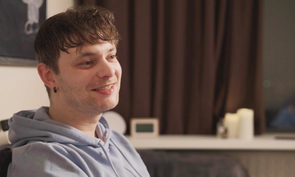 Online gekochte designerdrugs zetten Stefans leven op zijn kop: ‘Ik slikte 5 pillen op een dag’