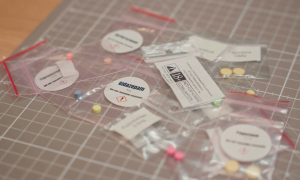 Zakjes met designerdrugs