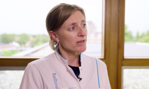 Afbeelding met daarop endocrinoloog Christa van Bunderen